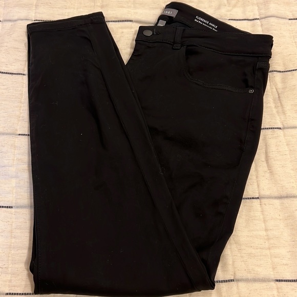 DL1961 Florence Ankle Jean - Picture 4 of 11